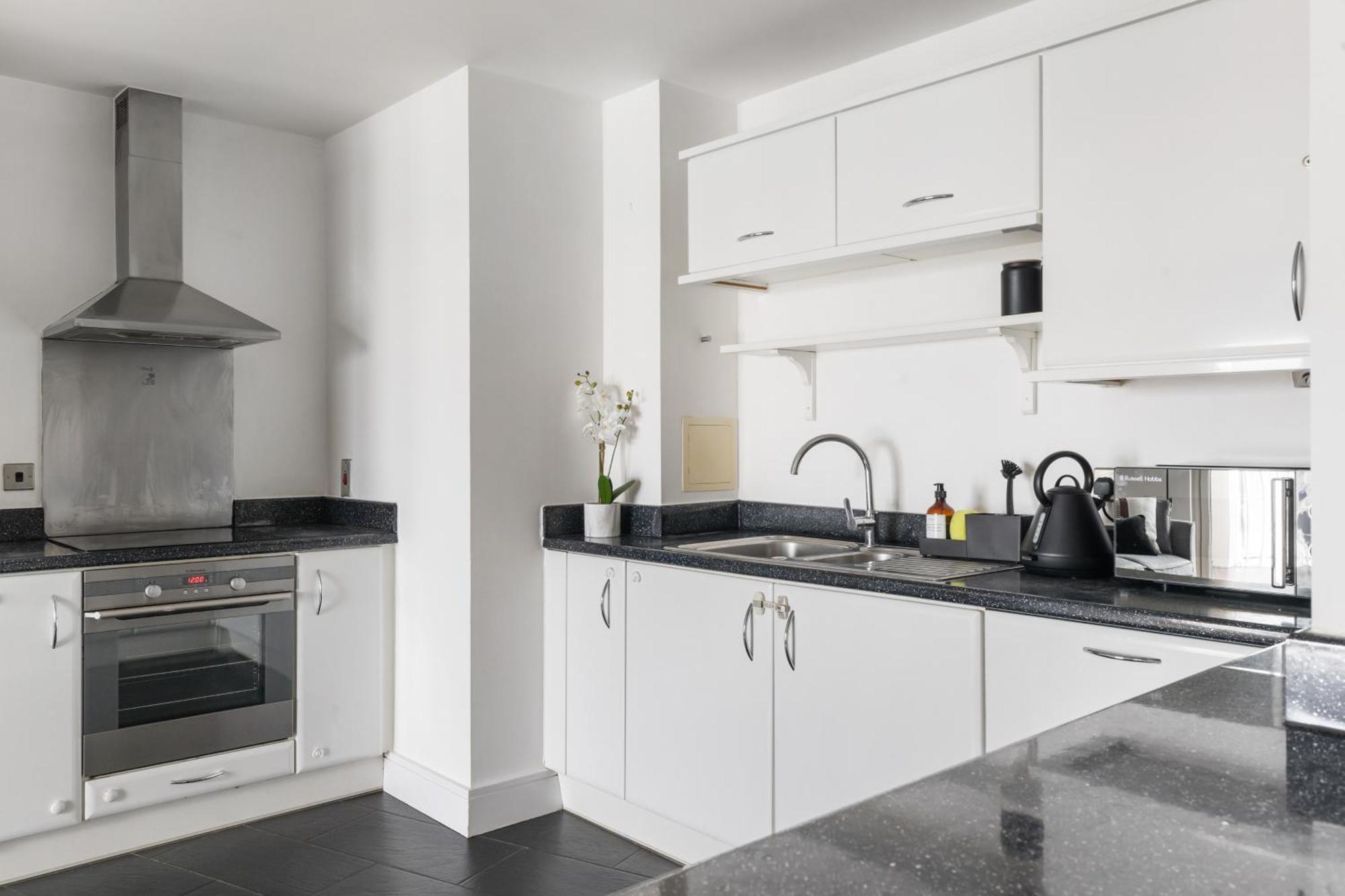 2Br Flat Close To Wembley Stadium Quick Tube To London ฮาร์โรว์ ภายนอก รูปภาพ